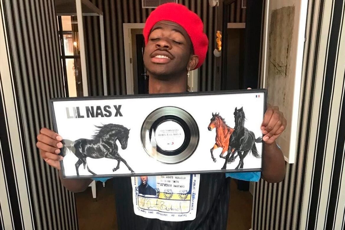 Música ‘Old Town Road’ de Lil Nas X agora tem certificado de diamante