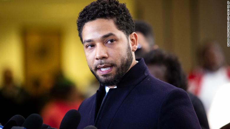 Jussie Smollett considerado culpado de encenar ataque racista em 2019