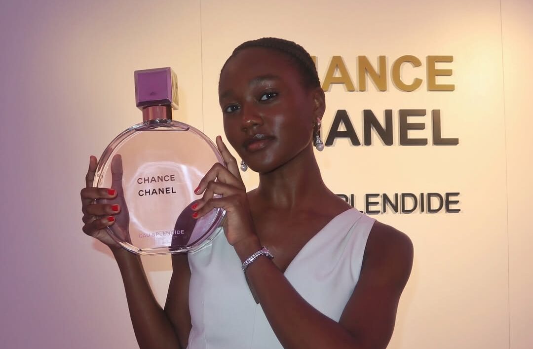 Janina Tati marca presença no lançamento do novo perfume da Chanel: “Chance”
